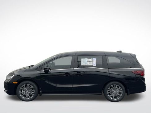 New 2026 Honda Odyssey Touring image 2