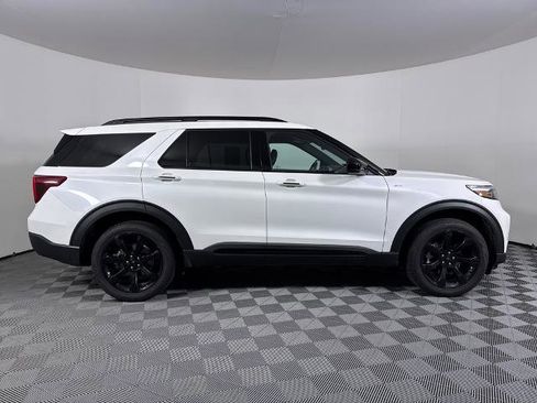 Certified 2024 Ford Explorer ST-Line w/ Class IV Trailer Tow Package AWD/4WD image 12