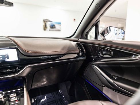 New 2026 Aston Martin DBX 707 image 39