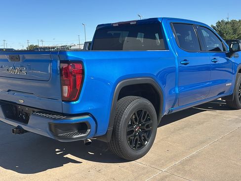 Used 2022 GMC Sierra 1500 Elevation image 9