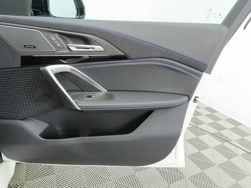 New 2026 BMW X1 xDrive28i w/ Technology Package image 25
