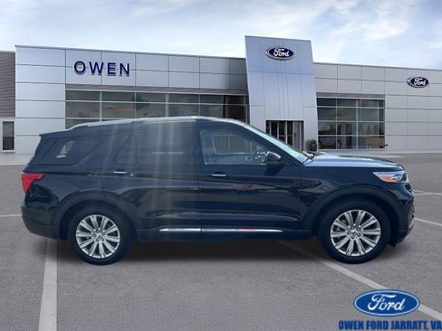 Certified 2020 Ford Explorer Limited RWD image 4