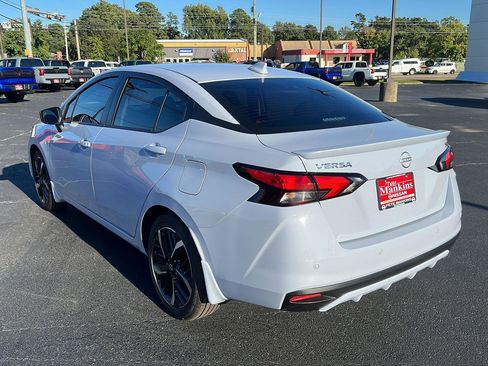 New 2025 Nissan Versa SR w/ Trunk Package image 7