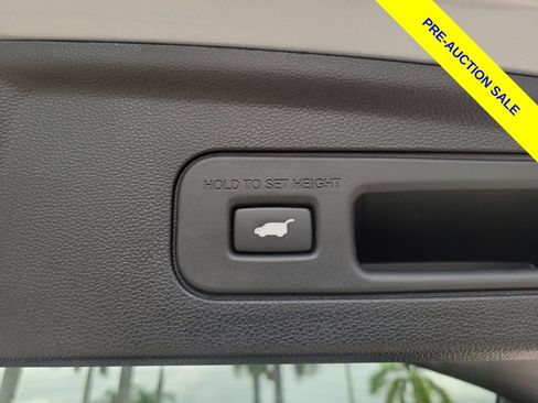 Certified 2026 Acura MDX w/ Technology Package FWD image 9