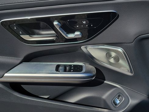 New 2026 Mercedes-Benz CLE 300 4MATIC Coupe image 12