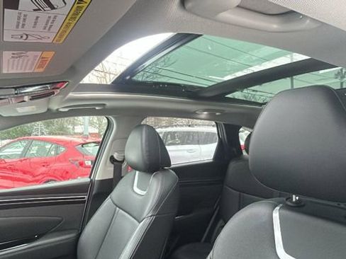 Used 2023 Hyundai Tucson Limited image 36