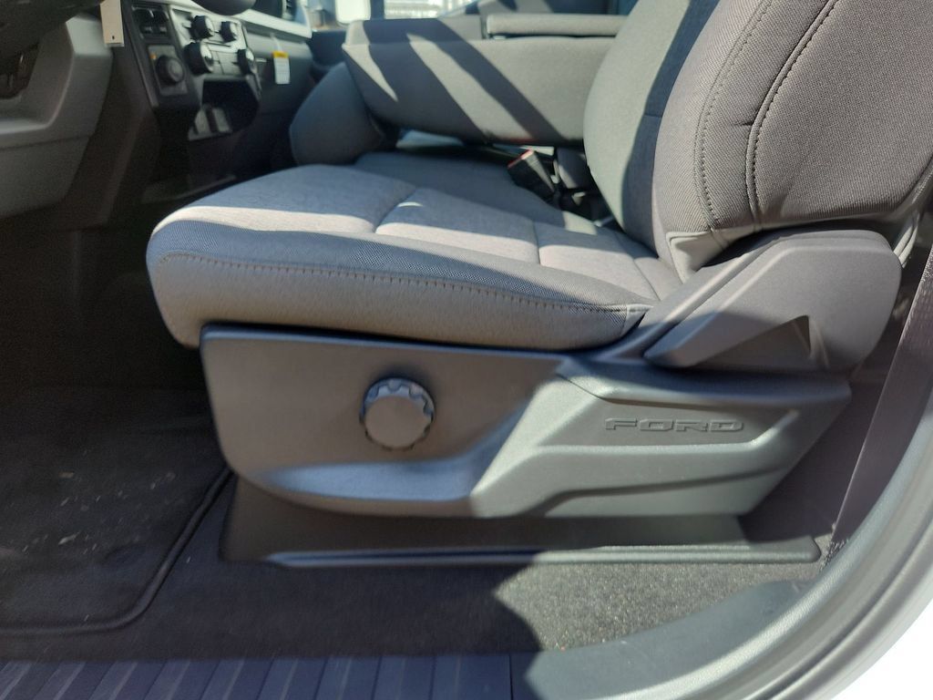 New 2027 Ford F350 XL w/ STX Appearance Package AWD/4WD image 16
