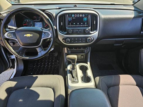 Used 2015 Chevrolet Colorado LT AWD/4WD image 18