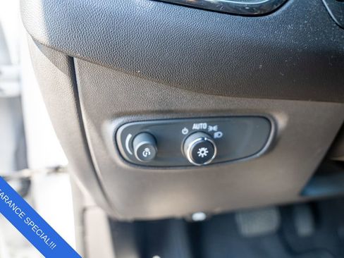 Used 2023 Chevrolet Equinox RS image 21