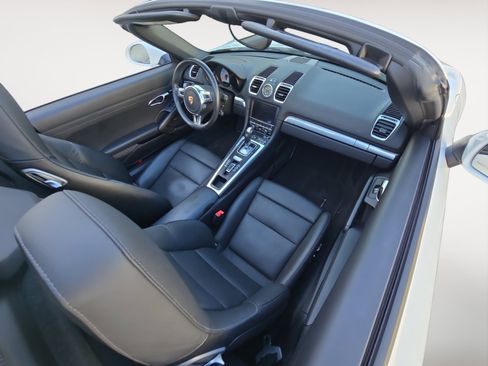 Used 2014 Porsche Boxster S image 31