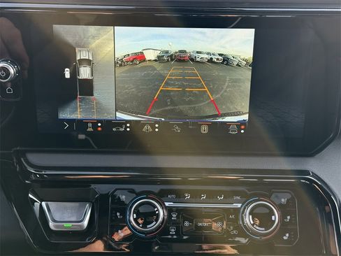 New 2026 GMC Sierra 3500 AT4 w/ AT4 Premium Plus Package image 24