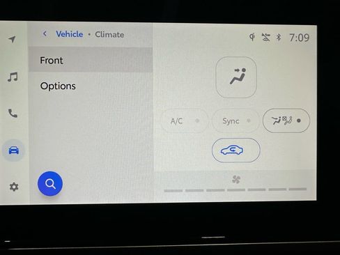 Used 2025 Toyota Camry SE image 31