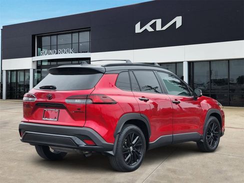 Used 2025 Toyota Corolla Cross AWD Hybrid image 5