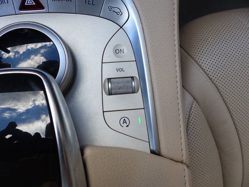 Used 2016 Mercedes-Benz S 550 4MATIC Sedan image 29