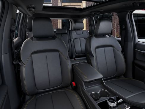 New 2026 Jeep Grand Cherokee Limited AWD/4WD image 16