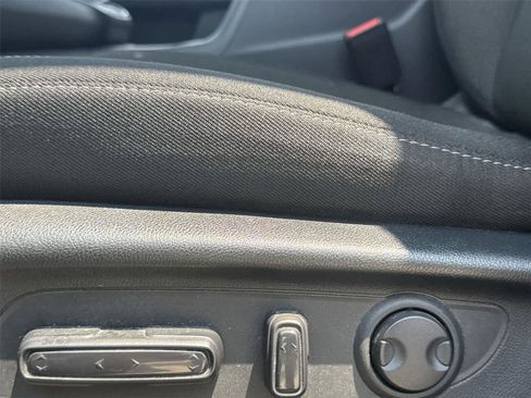 Used 2025 Honda CR-V EX image 10