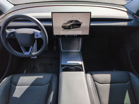 Used 2026 Tesla Model Y AWD image 28