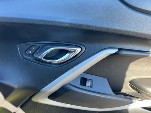 Used 2016 Chevrolet Camaro LT image 10