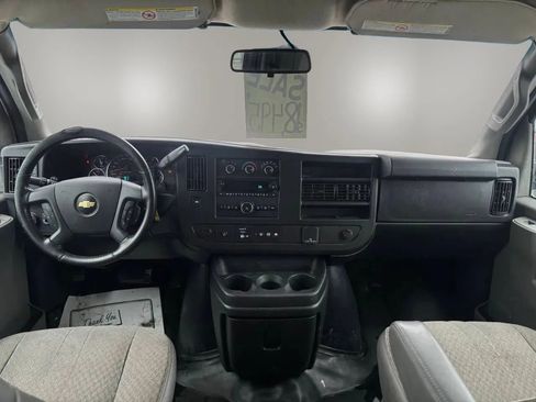Used 2021 Chevrolet Express 2500 w/ Driver Convenience Package RWD image 17