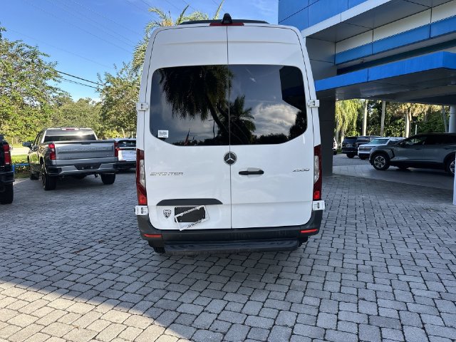 Used 2023 Mercedes-Benz Sprinter 2500 image 36
