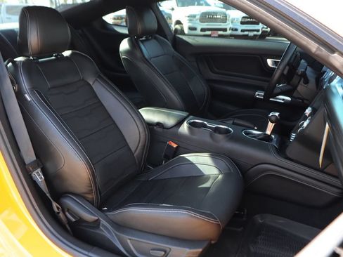 Used 2022 Ford Mustang GT Premium w/ GT Performance Package RWD image 37
