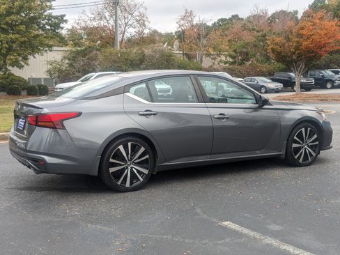 Used 2022 Nissan Altima 2.5 SR image 4