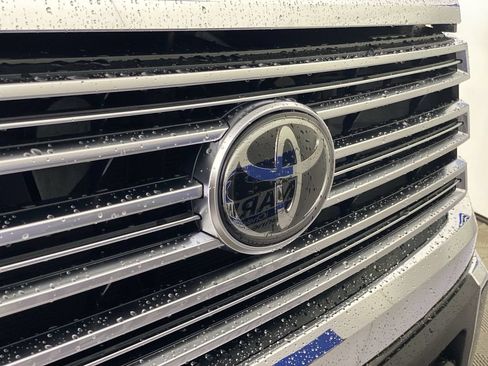 Used 2019 Toyota Tundra Limited w/ TRD Off Road Package AWD/4WD image 36