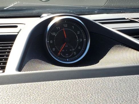 Used 2013 Porsche Panamera 4 Platinum Edition image 35