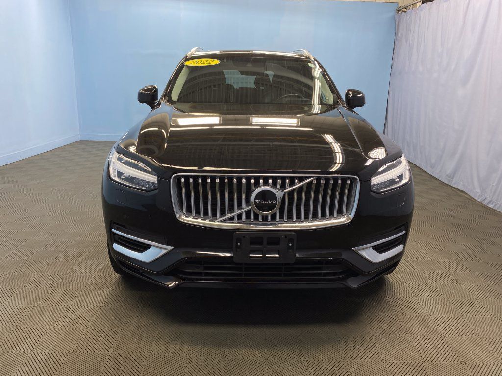 Used 2022 Volvo XC90 T8 Inscription Expression w/ Advanced Package AWD/4WD image 2
