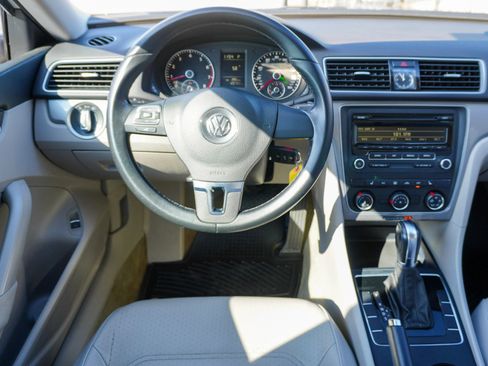 Used 2014 Volkswagen Passat 1.8T S image 25