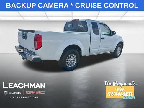 Used 2019 Nissan Frontier SV image 3
