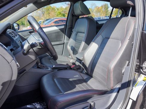 Used 2014 Volkswagen Jetta GLI Autobahn image 16