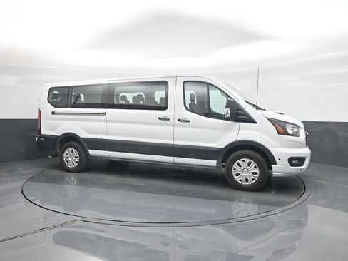 Used 2024 Ford Transit 350 XLT RWD image 11