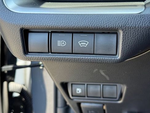 Used 2025 Toyota Prius LE FWD image 15