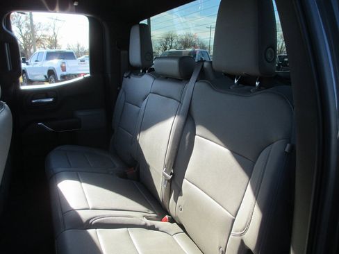 Used 2019 GMC Sierra 1500 SLT image 17