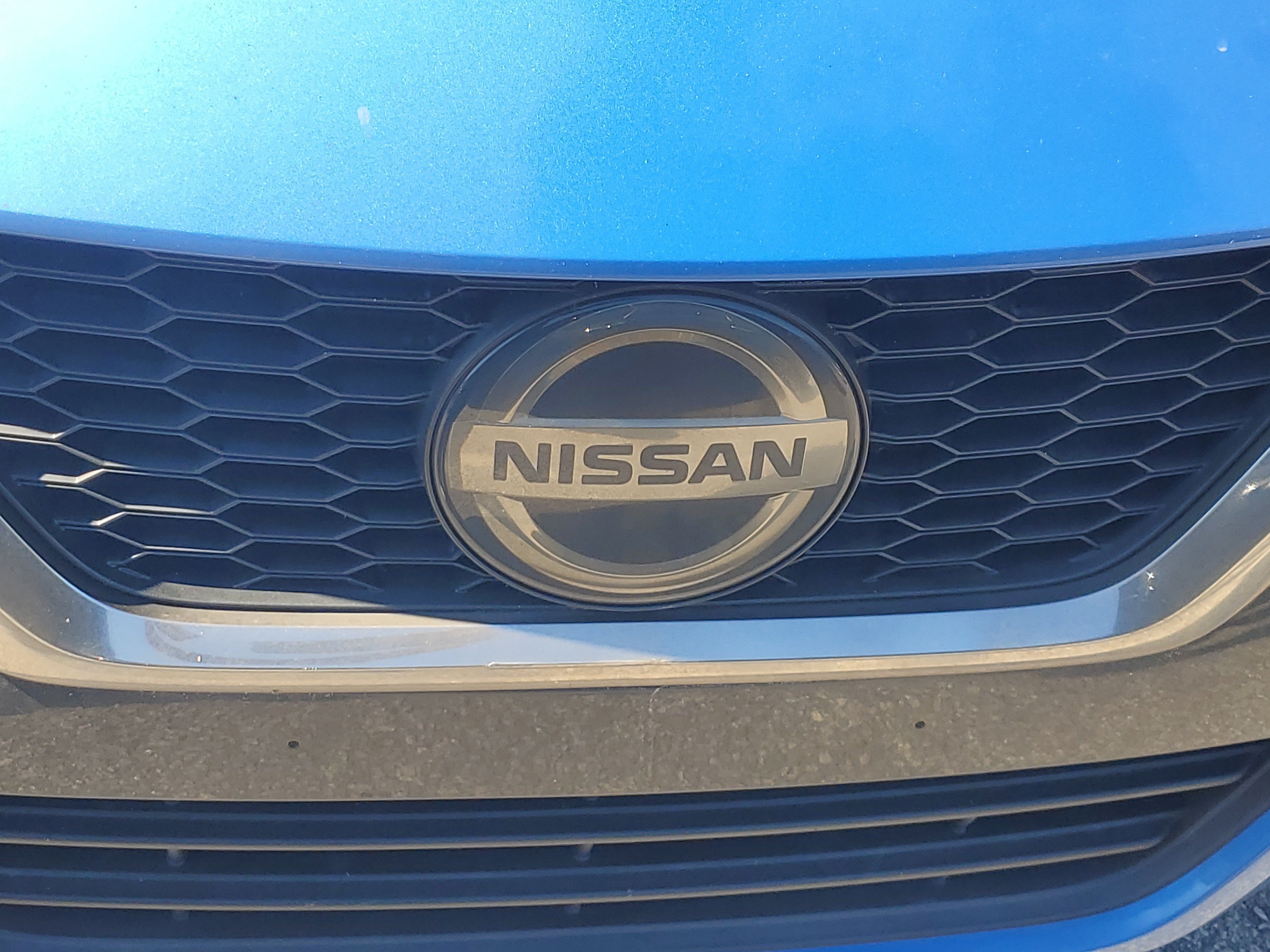 Used 2021 Nissan Versa SR FWD image 10