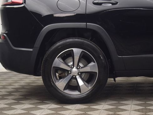 Used 2019 Jeep Cherokee Limited AWD/4WD image 33