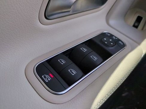 Used 2025 Mercedes-Benz CLA 250 image 27