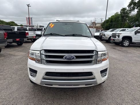 Used 2017 Ford Expedition EL Platinum RWD image 3