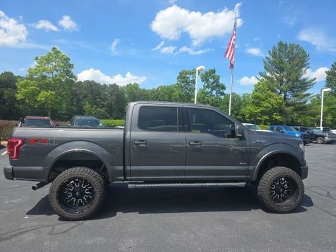 Used 2015 Ford F150 Lariat w/ Equipment Group 502A Luxury AWD/4WD image 9