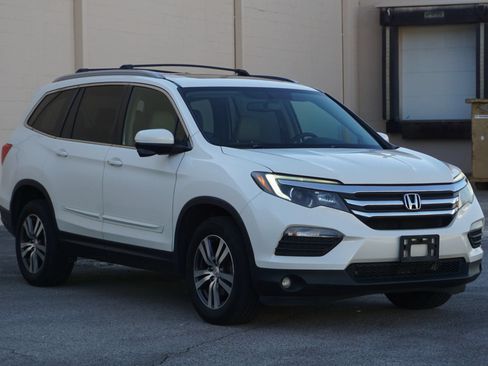 Used 2017 Honda Pilot EX-L image 3