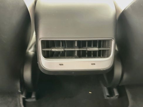 Used 2021 Tesla Model 3 Long Range AWD/4WD image 23