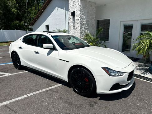 Used 2016 Maserati Ghibli S image 23