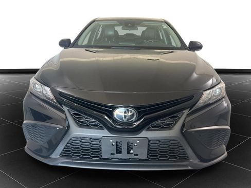 Used 2023 Toyota Camry SE FWD image 8