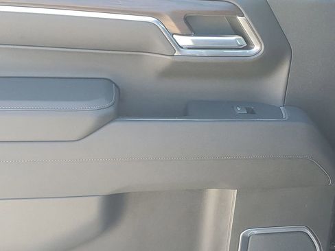 Used 2023 GMC Sierra 1500 SLT w/ X31 Off-Road Package image 43