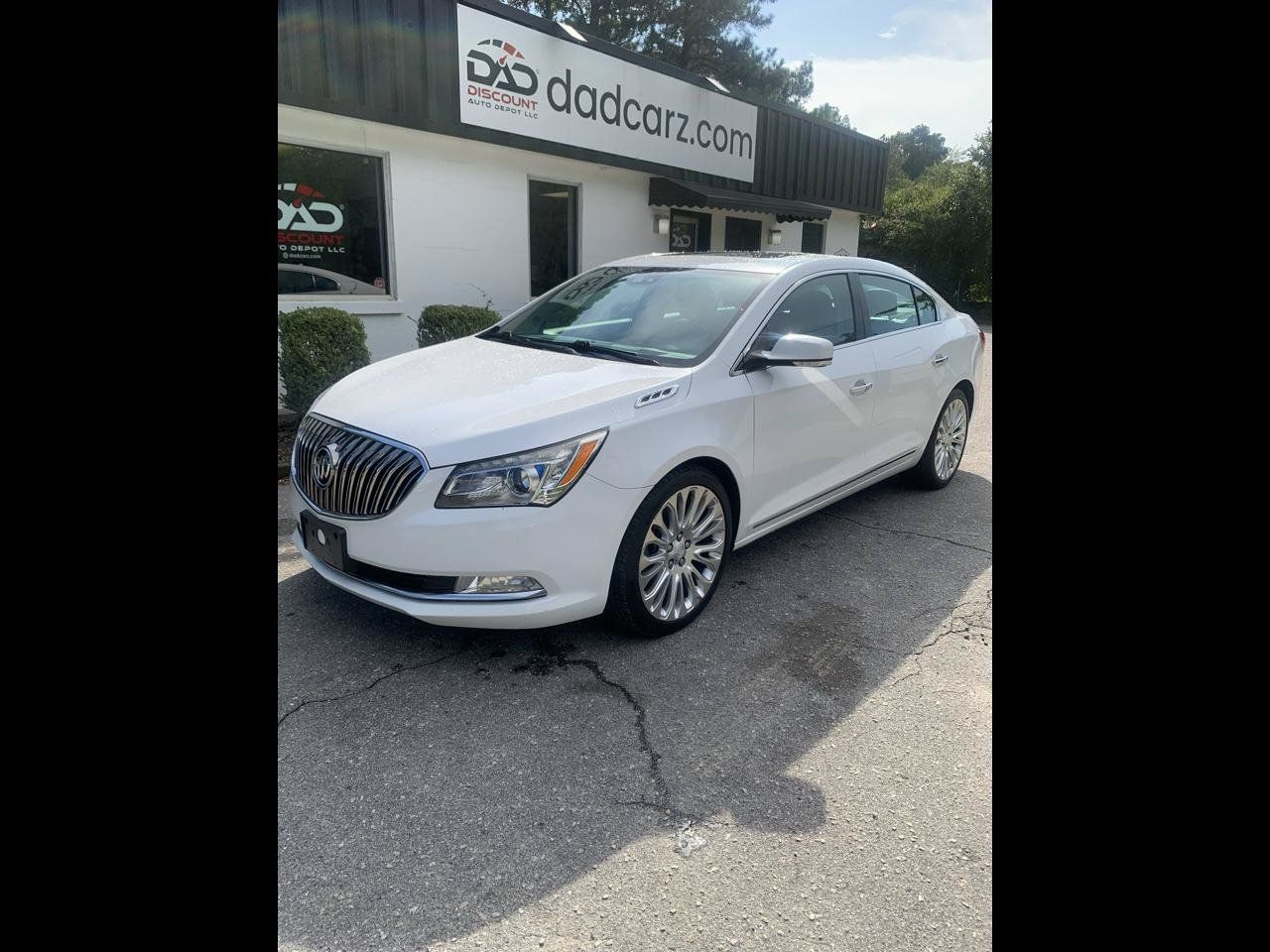 Used 2014 Buick LaCrosse Premium w/ Driver Confidence Package FWD image 1