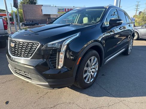 Used 2023 Cadillac XT4 Premium Luxury AWD/4WD image 2