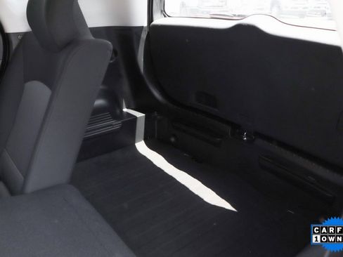 Used 2023 Kia Soul LX image 28