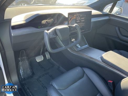 Used 2023 Tesla Model X image 6