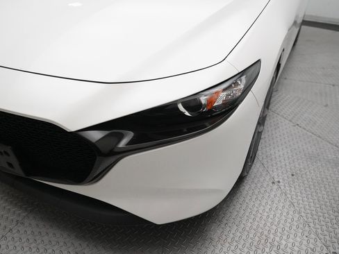 Used 2023 MAZDA MAZDA3 s image 23